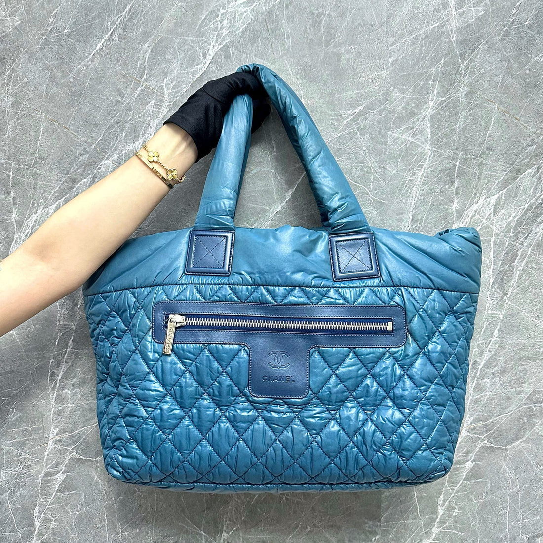 Coco Cocoon Quilted Nylon Tote Blue No 13