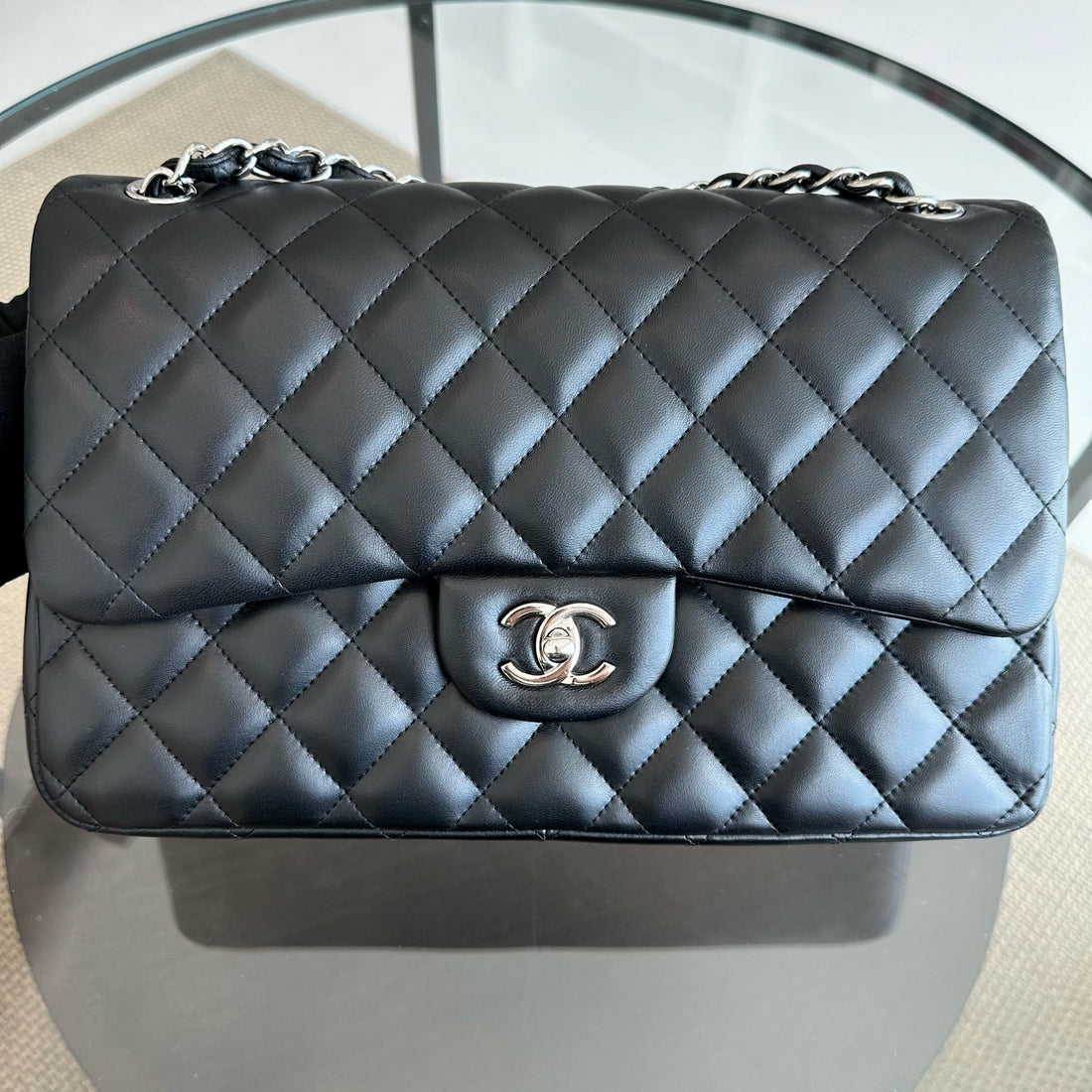 Jumbo Classic Flap Double Flap Quilted Lambskin Black SHW No 18