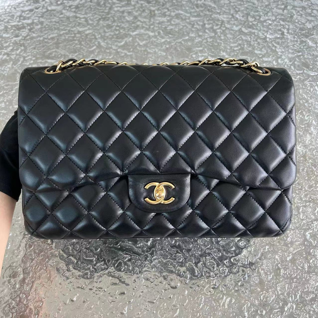 Jumbo Double Flap Classic Flap Quilted Lambskin Black Golden Hardware