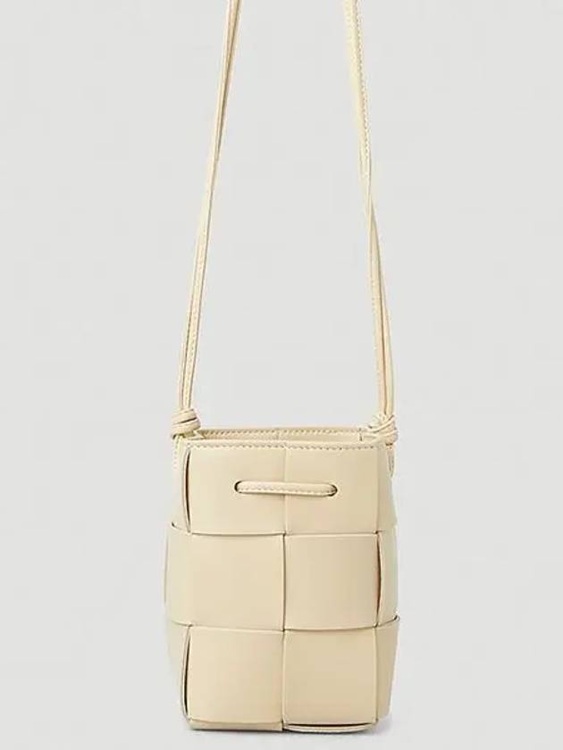 Bottega Veneta Intrecciato Cassette Small Bucket Bag Porridge