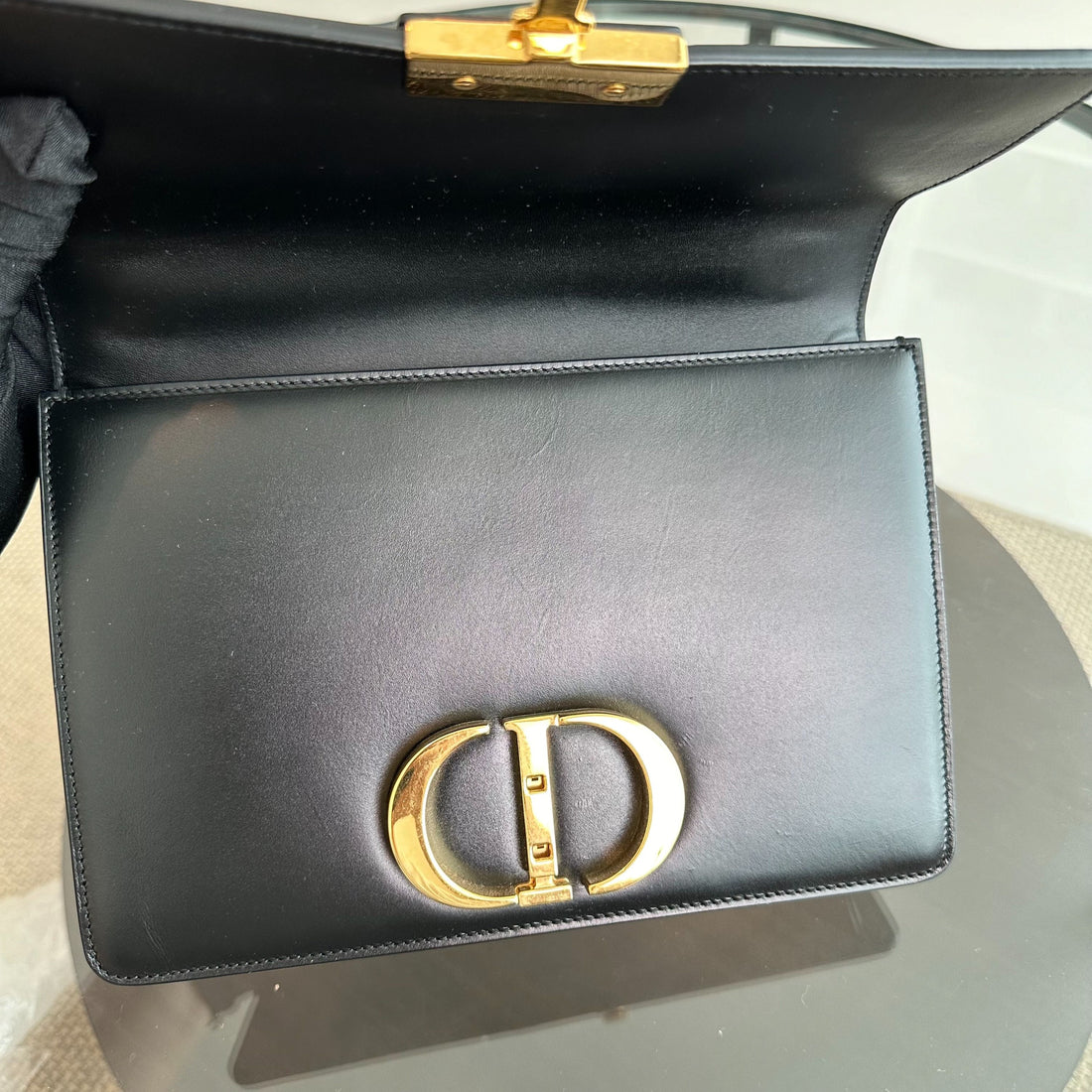 Montaigne 30 Smooth Calfskin Black GHW Shoulder Bag