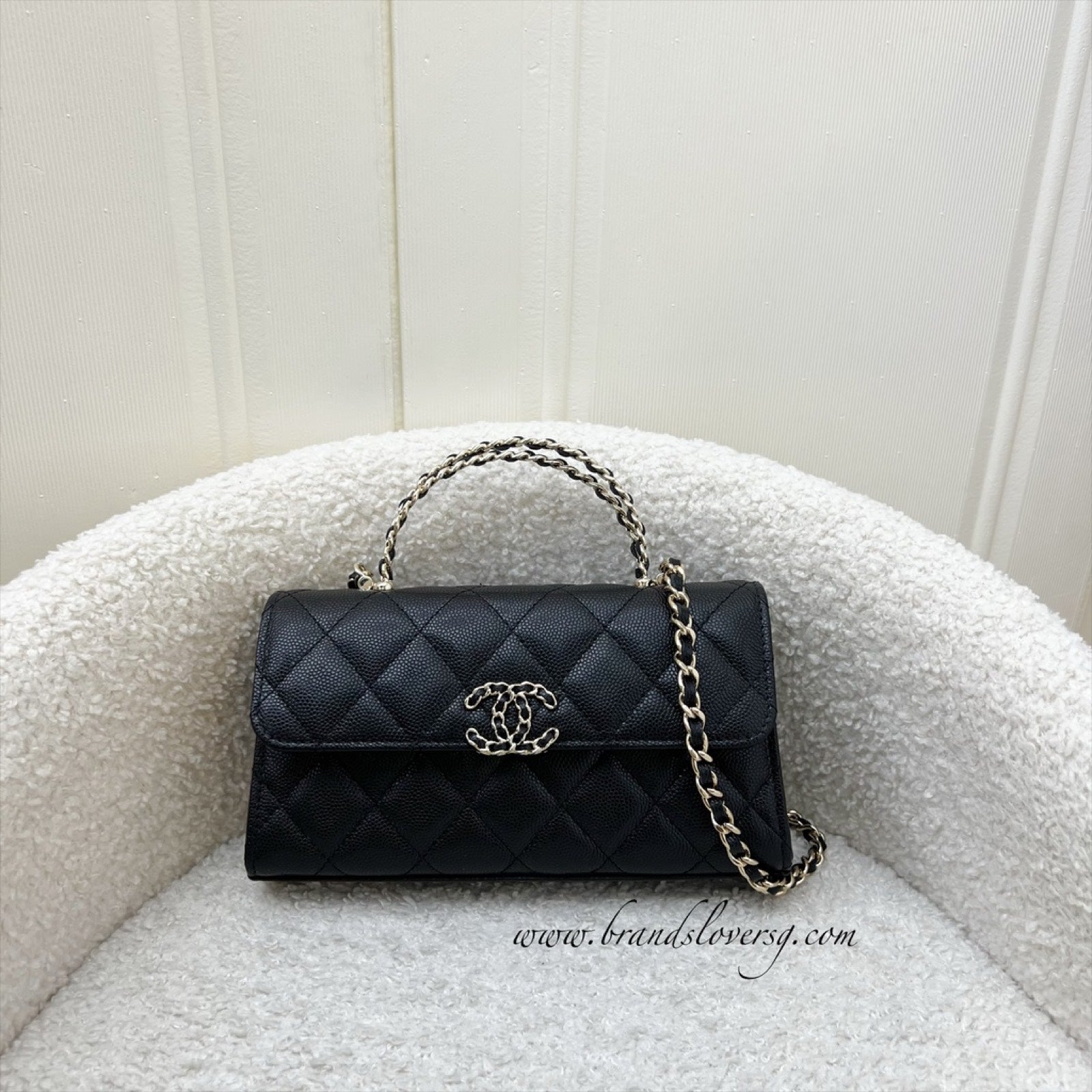 Chanel 25S Top Handle Kelly Clutch with Chain in Black Caviar and GHW