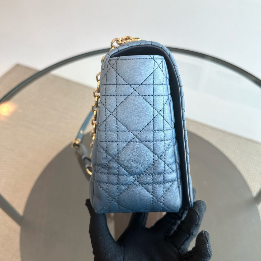 *Full Set Receipt* Caro Large Flap Calfskin Gradient Blue GHW