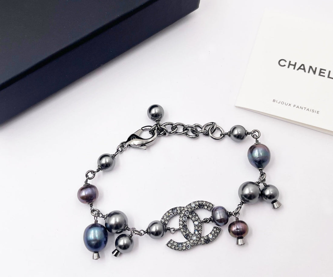 Top Quality Chanel Grey CC Crystal Fresh Water Bracelet