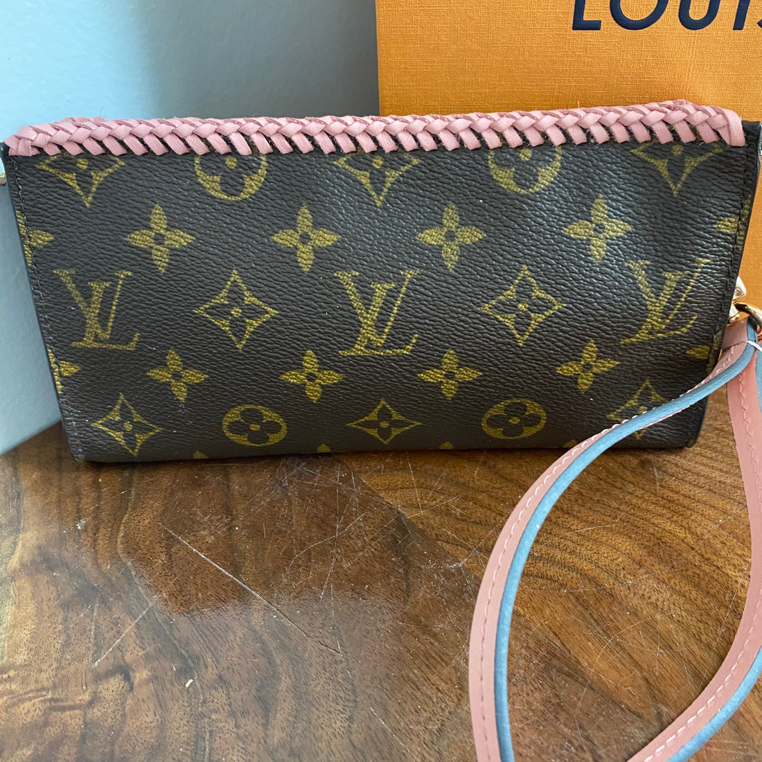 The Junco -Prestige Totes Bags Monogram Wristlet in Pale Pink