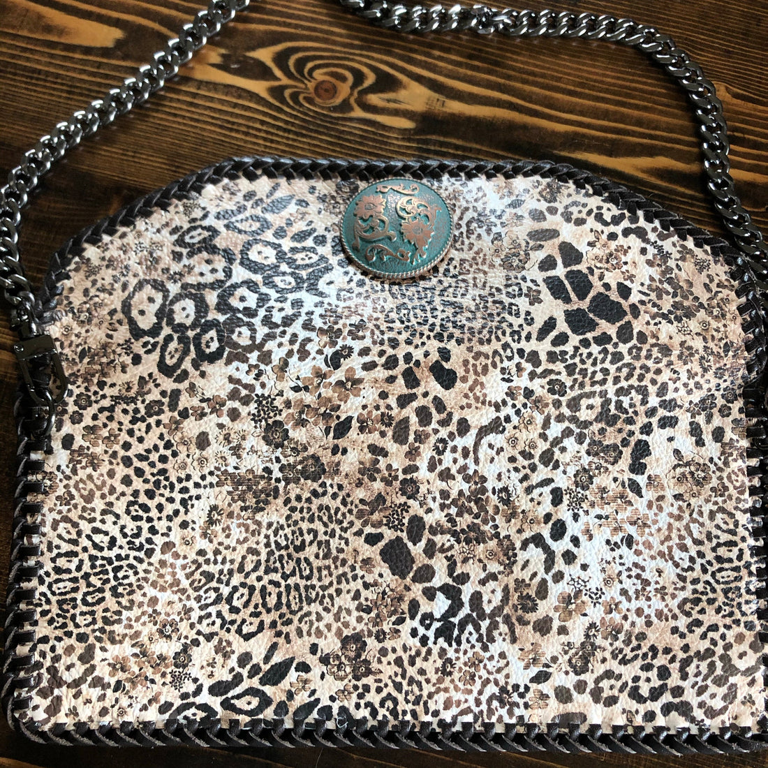 The Crane - Leopard Abstract Cream VernisPrestige Totes Bags Crossbody/Clutch Bag