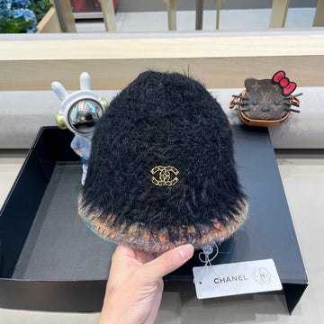 CHANEL BUCKET HAT IN BLACK LAMB FUR 419466