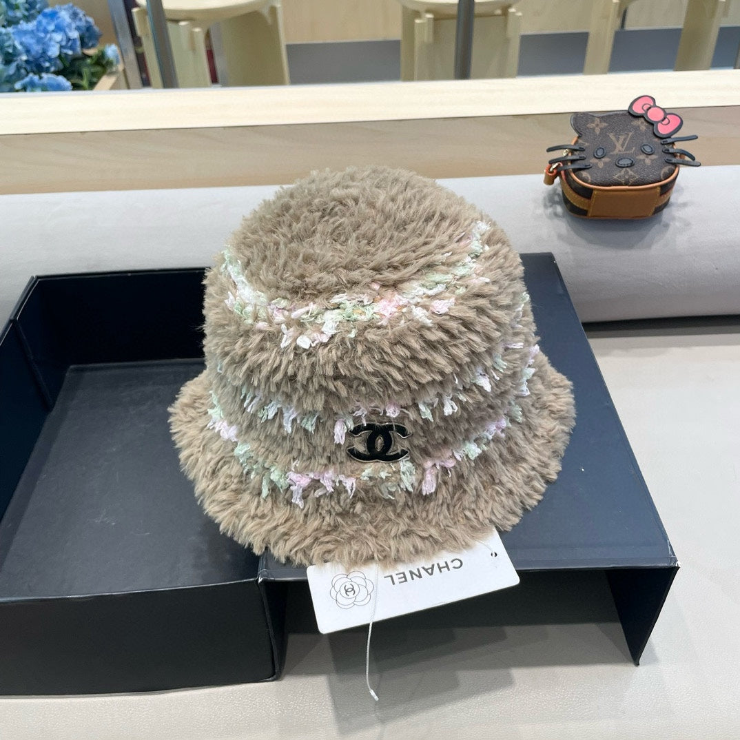 CHANEL BUCKET HAT IN MEDIUM BROWN FLEECE 421276