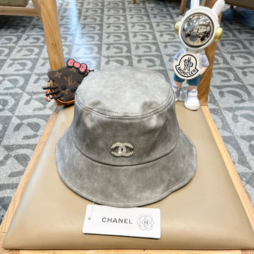 CHANEL BUCKET HAT IN PASTEL GRAY CALFSKIN 431730