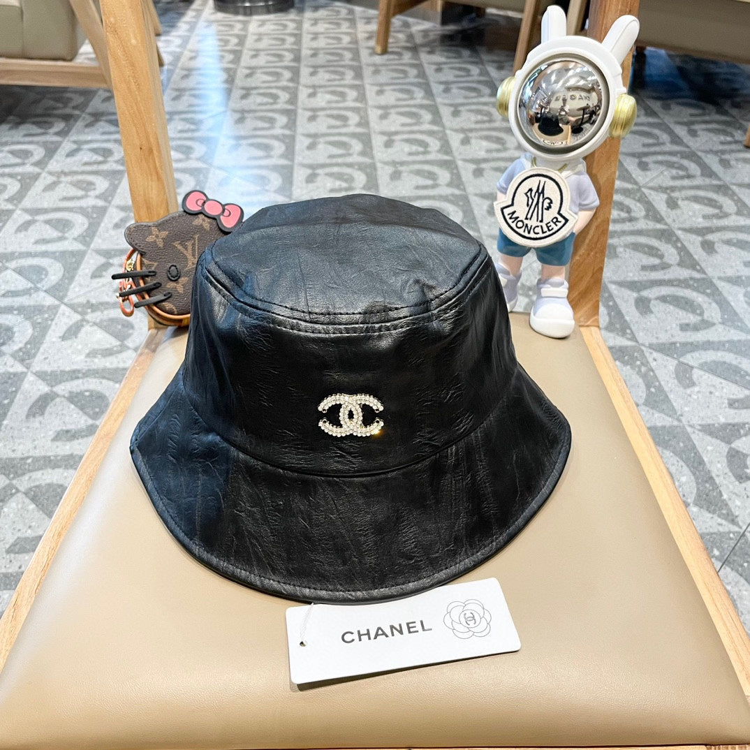 CHANEL BUCKET HAT IN BLACK CALFSKIN 431732