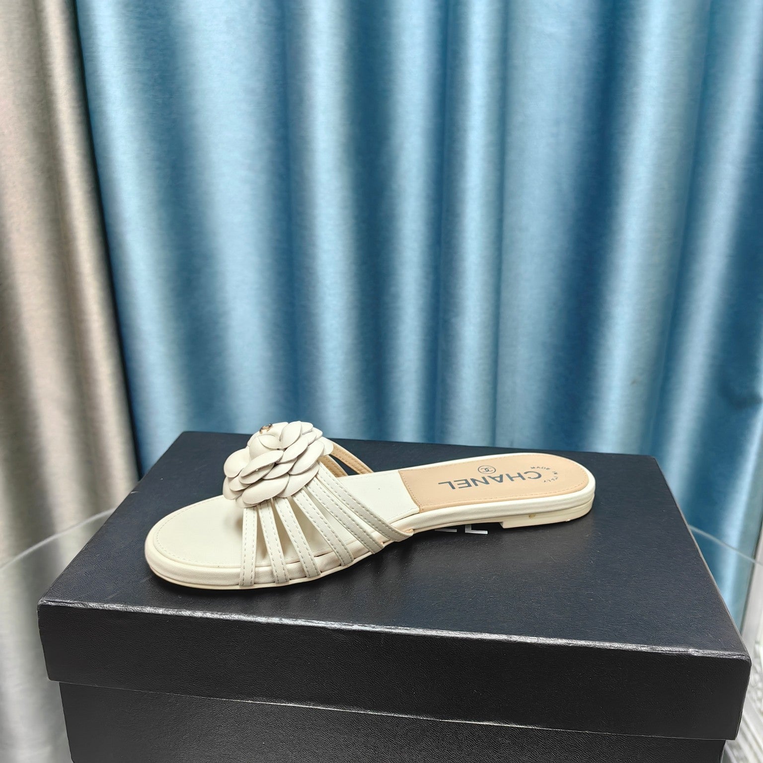 CHANEL Camellia Slide Slippers White Lambskin