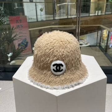 CHANEL BUCKET HAT IN CAMEL BEIGE MIX WHITE LAMB FUR 420890