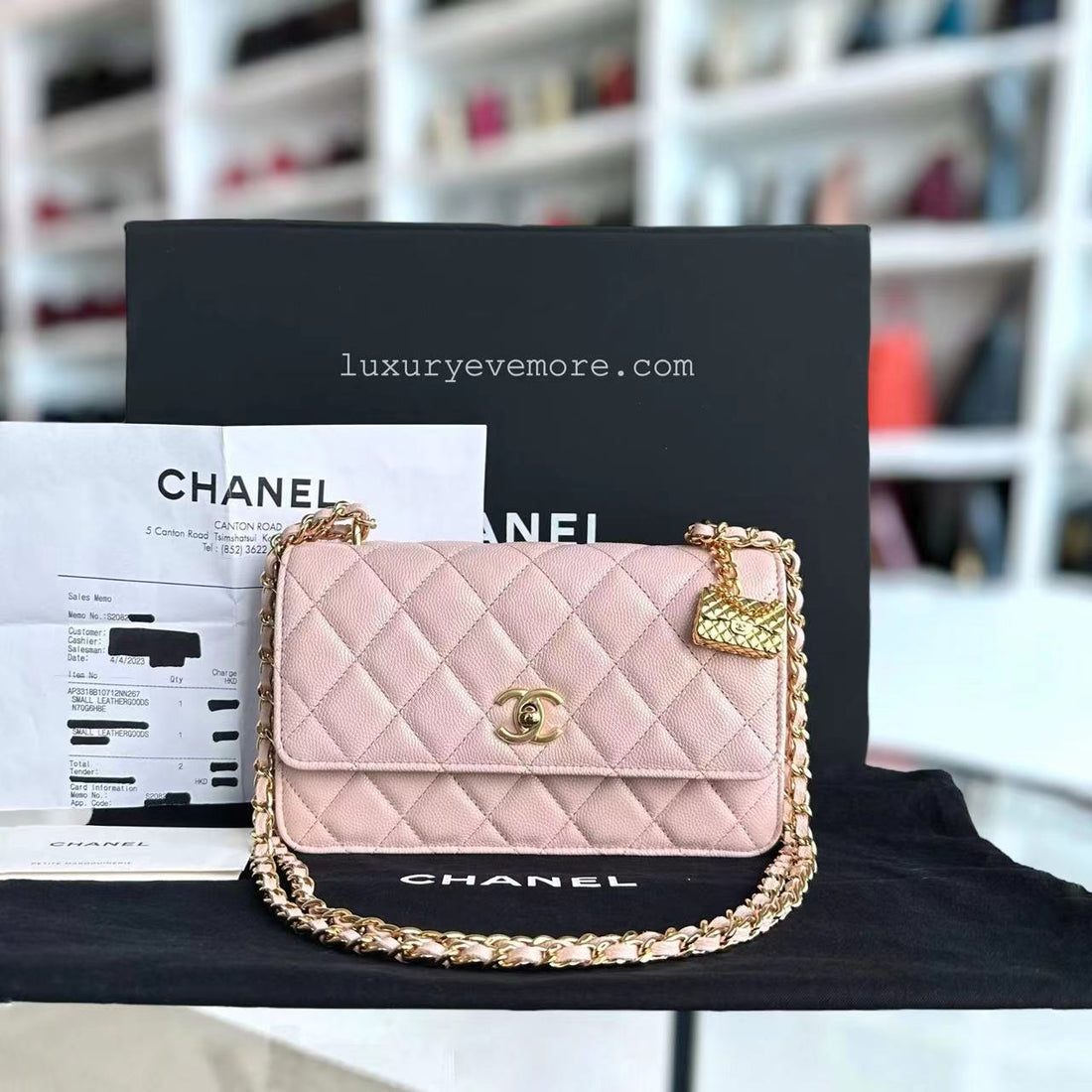 *Microchip* Chanel Caviar 23S - Wallet On Chain WOC Quilted Grained Calfskin Sakura Pink Golden Hardware