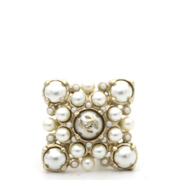 Chanel Pale Gold Tone Faux Pearl CC Ring 52