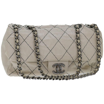 Top Quality Chanel Matelasse Chain Shoulder Bag Leather White CC Auth yk10764